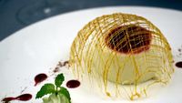 Manis Lembut, Panna Cotta dan Chantily Cake Racikan Chef Valentino