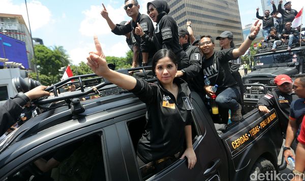 Cagub-Cawagub DKI Pawai Kampanye Damai