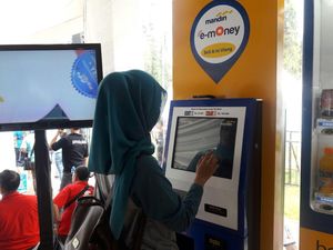 Hingga September 2016, Volume Transaksi Elektronik Bank Mandiri Tembus Rp 1.300 T Hingga September 2016, Volume Transaksi Elektronik Bank Mandiri Tembus Rp 1.300 T
