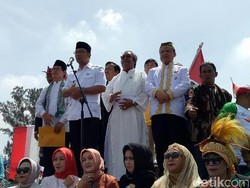 Ridwan Kamil Pimpin Deklarasi Bandung untuk NKRI di Stadion Siliwangi