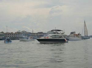 Kepri Carnival Berhasil Buat Kagum Wisman dan Yachters