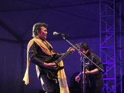 Penampilan Tak Terlupakan Si Raja Dangdut di Panggung Synchronize Fest