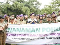 Ketua MPR Bersama IARMI Melakukan Aksi Peduli Lingkungan dan Bakti Sosial