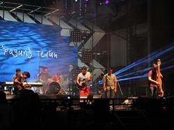 Payung Teduh Sukses Bikin Galau GKJ