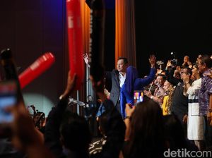 Agus Beri Pengarahan ke Relawan, Ingatkan Pentingnya Kampanye Damai