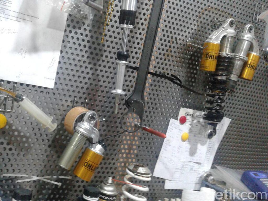 Bikin Kaget, Suspensi Ohlins Paling Banyak Dipakai di Skutik! Bikin Kaget, Suspensi Ohlins Paling Banyak Dipakai di Skutik!