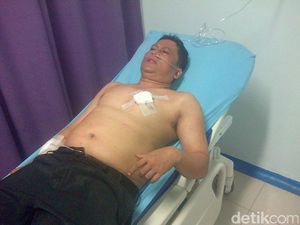 Pegawai SPBU Diserang Perampok Berpedang di Depok, Uang Rp 128 Juta Melayang Pegawai SPBU Diserang Perampok Berpedang di Depok, Uang Rp 128 Juta Melayang