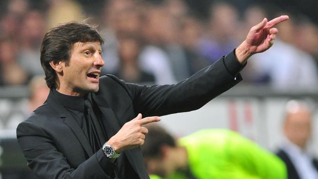 Inter Milan's Brazilian coach Leonardo gestures during the Serie A football match between AC Milan vs Inter Milan at San Siro  Stadium in Milan, on April 2, 2011 . AFP PHOTO / GIUSEPPE CACACE / AFP PHOTO / GIUSEPPE CACACE