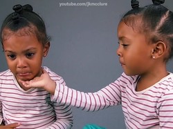 Gemas, Anak Ini Nangis Saat Tahu Lahir 1 Menit Lebih Dulu dari Kembarannya