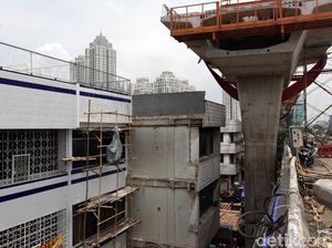 Sejumlah Ruko Dibongkar, Imbas Pembangunan Jalan Layang TransJakarta
