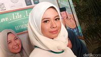 Yuki Kato Cantik Berhijab