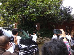 Dua Jam Bertemu, Jokowi dan Prabowo Santap Nasi Goreng