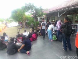 Tak Ada Lagi Penumpukan, Perjalanan KA di Stasiun Senen Kembali Normal