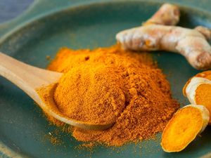 Keracunan Kunyit, Seorang Wanita Dilaporkan Meninggal Dunia