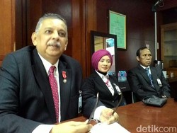 Dirut PLN Dapat Penghargaan dari Sri Mulyani