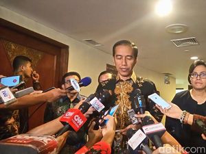 Jokowi Minta Perbankan Aktif Ajak Pelajar dan Mahasiswa Menabung