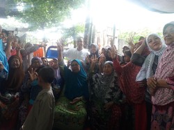 Warga Tanjung Priok Curhat ke Anies: Jakarta Jangan untuk Orang Kaya Saja