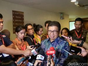 Jokowi Minta Biaya Administrasi Perbankan Turun, OJK: Bank Nasional Siap