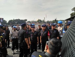 Kapolri ke Brimob Soal Pengamanan Demo: Jangan Pakai Peluru Tajam