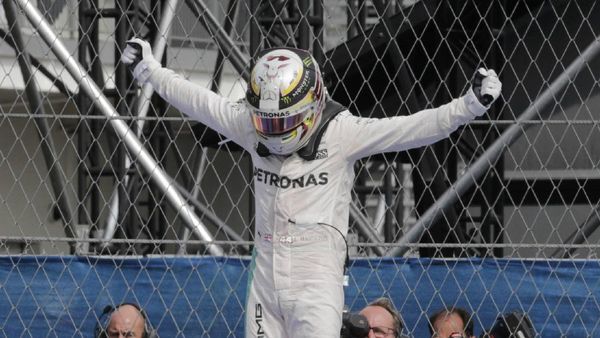 Hamilton Menangi GP Meksiko