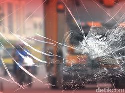 Bus SPN Polda Jambi Tabrakan dengan Truk, 1 Siswa Tewas-9 Luka