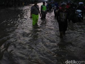 Banjir di Kabupaten Bandung Meluas, 1.000 Lebih Orang Mengungsi