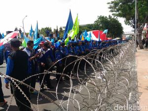 Pengusaha Setuju Kenaikan Upah 8% Tahun Depan Pengusaha Setuju Kenaikan Upah 8% Tahun Depan