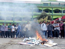 Dosen STAIN Ponorogo Tuntut Transparansi Anggaran