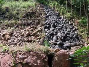 Tempat Ini Dipercaya Sebagai Dasar Pulau Jawa