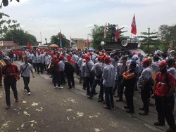 Sopir Tangki di Plumpang Mogok Kerja, Pertamina: Distribusi BBM Tetap Aman