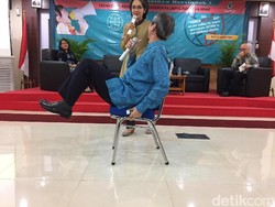 Terlalu Sibuk untuk Olahraga? Begini Cara Praktis Nge-gym di Meja Kerja