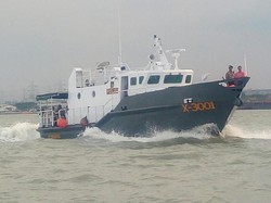 Empat ABK Hilang di Gresik, Polairud Lamongan Sisir Hingga Perbatasan Tuban