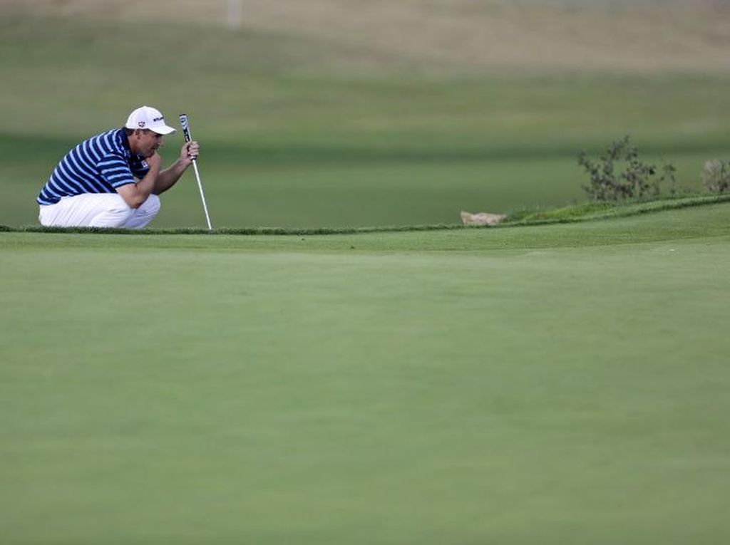 Gokil! Pria Ini Pecahkan Rekor Main Golf Terpanjang di Dunia Gokil! Pria Ini Pecahkan Rekor Main Golf Terpanjang di Dunia