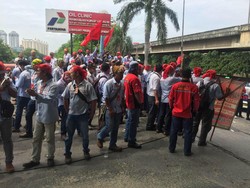 Ingin Outsourcing Dihapus, Sopir Truk Tangki Pertamina Plumpang Mogok Kerja