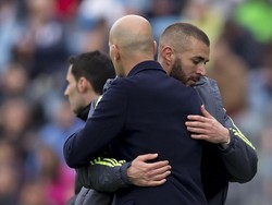 Pesan Emosional Karim Benzema dan Raphael Varane untuk Zidane