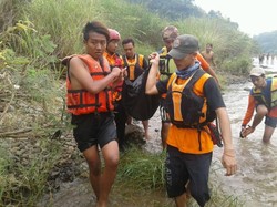 Nahas, 2 Remaja Hanyut dan Tewas Usai Berfoto Selfie di Sungai