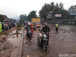 Banjir Berangsur Surut, Lalin di Rancaekek Mulai Lancar