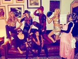 Ketika Taylor Swift Berubah Jadi Deadpool