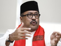 Ekspresi Gila dan Bingung Rano Karno Hadapi Problem Banten