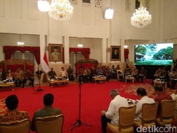 Di Depan Para Menteri, Jokowi Minta Ekonomi RI Tumbuh 6% di 2018