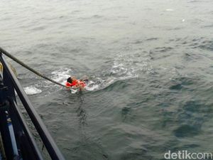 Korban Meninggal Kapal TKI yang Tenggelam di Batam Jadi 21 Orang Korban Meninggal Kapal TKI yang Tenggelam di Batam Jadi 21 Orang
