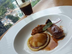 Sensasi Unik BBQ Ribs dan Duck Confit Dipadu dengan Kopi Bisa Dinikmati di Restoran Ini