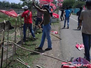 Massa Rusak Bendera Partai Aceh dan Baliho di Pidie, Polisi Lakukan Mediasi