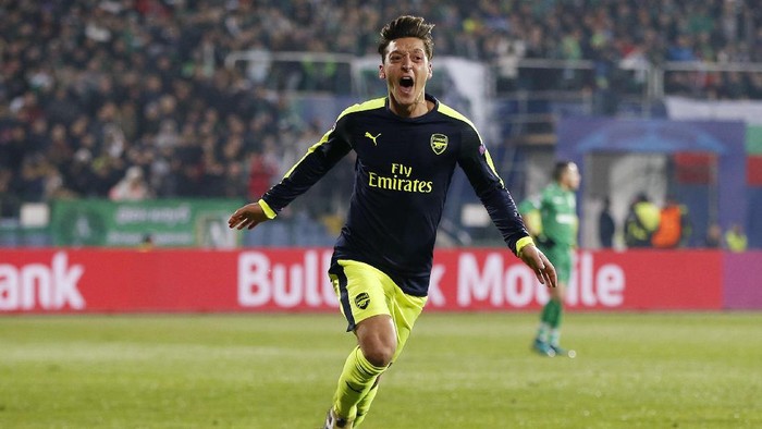 Belum Ada Oezil di Skuat Arsenal