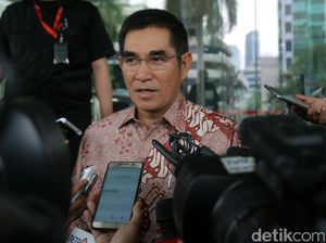 Benarkan Golf Bareng Patrialis, Hamdan Zoelva: Saya Bayar Sendiri