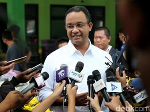 Bertemu Anak Putus Sekolah di Tanah Tinggi, Anies Jelaskan KJP Plus