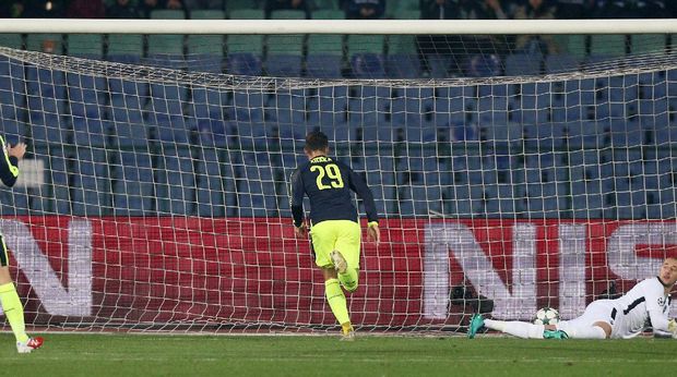 Ludogorets vs Arsenal 2-2 Saat <I>Half Time</I>