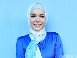 Dewi Sandra Ingin Bunuh Diri usai Cerai dan Merasa Kehilangan Tuhan