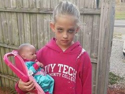 Viral, Gaya Halloween Anak Kecil Dandan Jadi Ibunya yang Kelelahan