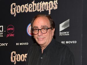 Komik Terbaru R.L Stine Jelajahi Cerita Horor Remaja di Sekolah Komik Terbaru R.L Stine Jelajahi Cerita Horor Remaja di Sekolah